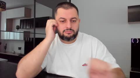 Snapshot of draven_a chatting on January 24, 9:28 am Draven A online show from January 24, 9:28 am