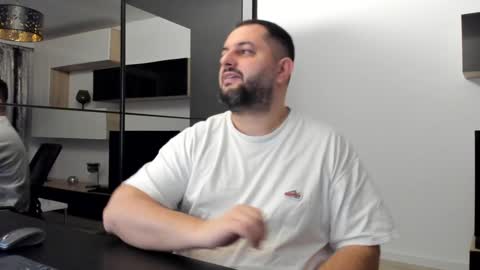 Snapshot of draven_a chatting on January 27, 3:37 am Draven A online show from January 27, 3:37 am