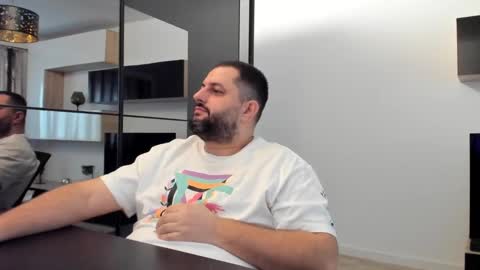 Snapshot of draven_a chatting on February 1, 7:05 am Draven A online show from February 1, 7:05 am