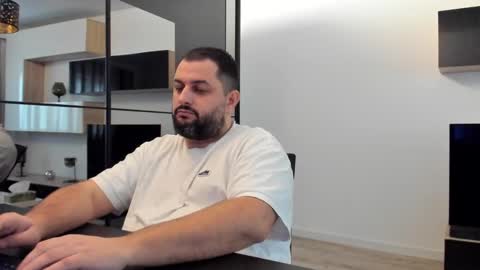 Snapshot of draven_a chatting on February 2, 6:37 am Draven A online show from February 2, 6:37 am