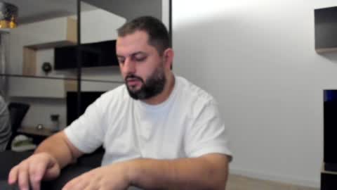 Snapshot of draven_a chatting on February 4, 5:10 am Draven A online show from February 4, 5:10 am