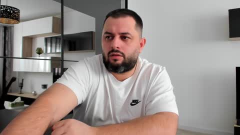 Snapshot of draven_a chatting on February 9, 9:16 am Draven A online show from February 9, 9:16 am