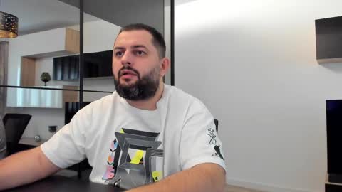 Snapshot of draven_a chatting on February 16, 8:21 am Draven A online show from February 16, 8:21 am