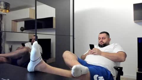 Snapshot of draven_a chatting on February 22, 12:27 am Draven A online show from February 22, 12:27 am