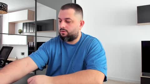 Snapshot of draven_a chatting on February 22, 9:34 am Draven A online show from February 22, 9:34 am