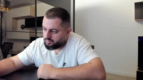 Snapshot of draven_a chatting on February 23, 1:13 am Draven A online show from February 23, 1:13 am