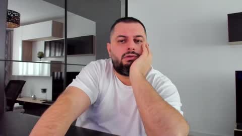 Snapshot of draven_a chatting on February 24, 1:42 pm Draven A online show from February 24, 1:42 pm