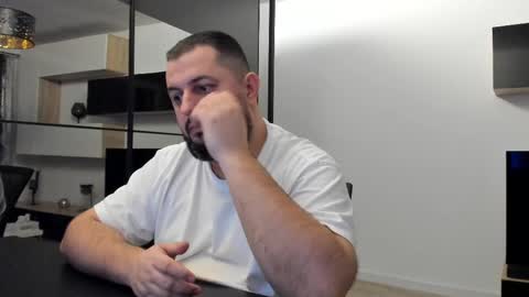 Snapshot of draven_a chatting on February 25, 2:25 am Draven A online show from February 25, 2:25 am