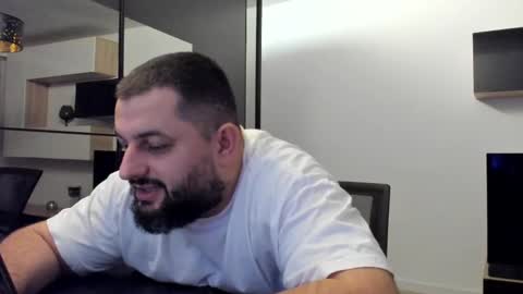 Snapshot of draven_a chatting on February 28, 8:07 pm Draven A online show from February 28, 8:07 pm