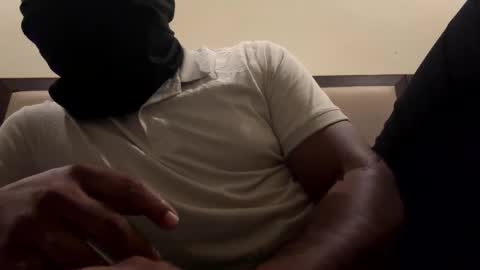 Snapshot of drbeeg chatting on November 1, 1:02 pm drbeeg online show from November 1, 1:02 pm