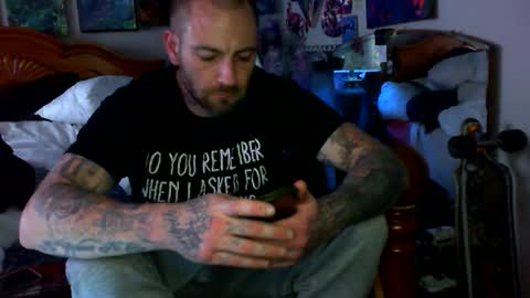 Snapshot of dreaded_folks chatting on October 27, 9:30 pm dreaded_folks online show from October 27, 9:30 pm