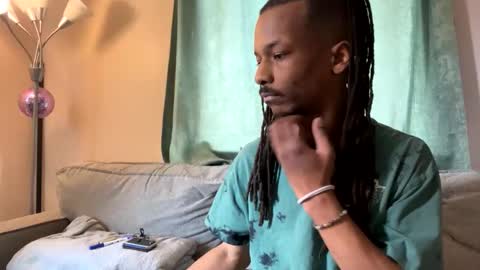 Snapshot of dreadhead19 chatting on March 2, 9:10 pm West Dread online show from March 2, 9:10 pm