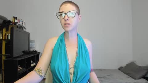 Your Majesty online show from September 11, 4:07 pm