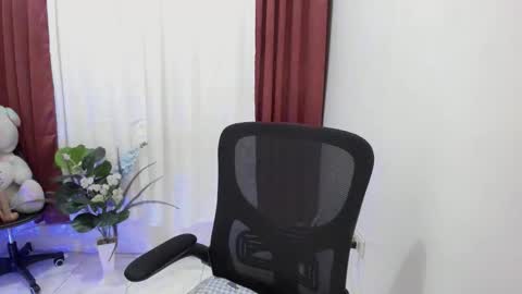 Snapshot of dream_onmexxx chatting on September 18, 12:18 pm dream_onmexxx online show from September 18, 12:18 pm