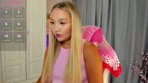 Snapshot of dreamaise chatting on September 18, 3:58 pm  Mary   pvt open    use pink and blue app lovense online show from September 18, 3:58 pm