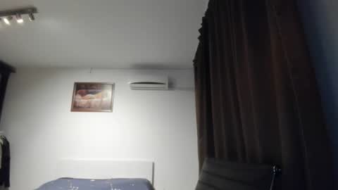 Johnny online show from November 19, 2:39 pm