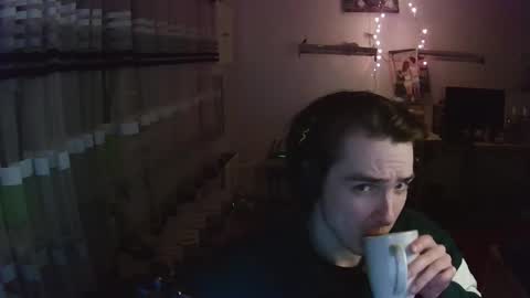 Snapshot of dreamerguy07 chatting on January 16, 5:50 pm dreamerguy07 online show from January 16, 5:50 pm