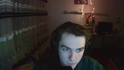 Snapshot of dreamerguy07 chatting on February 2, 6:39 pm dreamerguy07 online show from February 2, 6:39 pm