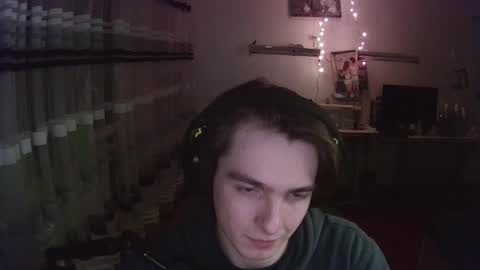 Snapshot of dreamerguy07 chatting on February 10, 6:45 pm dreamerguy07 online show from February 10, 6:45 pm