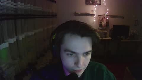 Snapshot of dreamerguy07 chatting on February 17, 7:20 pm dreamerguy07 online show from February 17, 7:20 pm