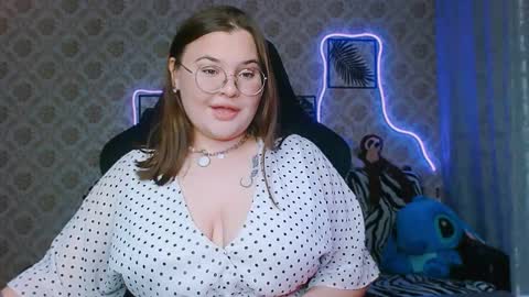 dreamforyoue2 online show from September 11, 7:47 pm