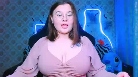 dreamforyoue2 online show from October 28, 6:54 pm