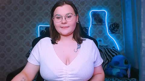 dreamforyoue2 online show from November 25, 8:36 am