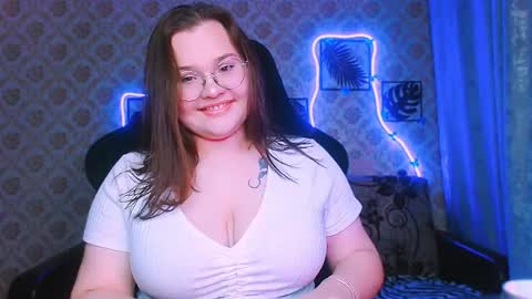 dreamforyoue2 online show from March 10, 8:03 pm