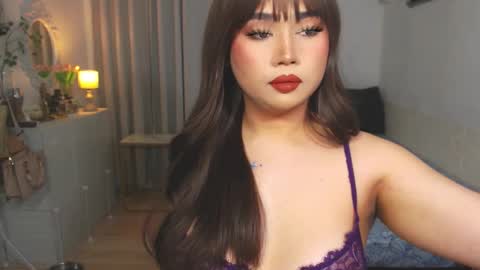 Snapshot of dreamgirlheaven chatting on February 5, 7:39 am Heaven online show from February 5, 7:39 am