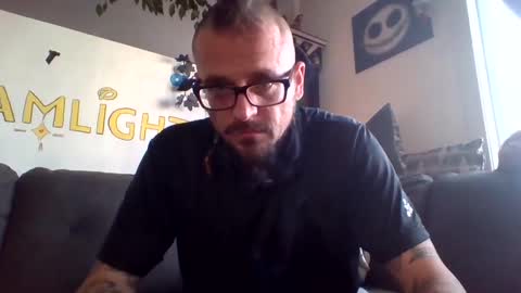 Dreamlight online show from December 3, 7:55 pm