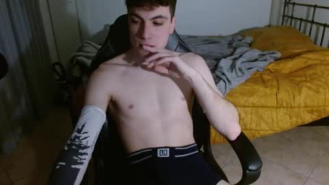 Snapshot of dreammicok chatting on March 13, 2:23 pm DreamBoy online show from March 13, 2:23 pm