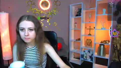 Lola online show from August 7, 5:53 am