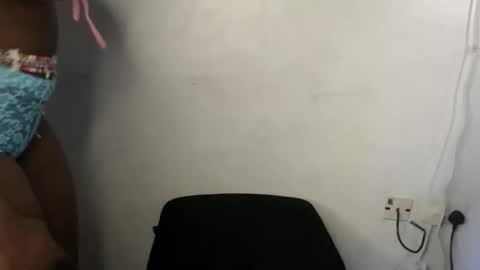 Snapshot of dreamy_wetpussy chatting on February 7, 8:29 am BEAUTY online show from February 7, 8:29 am