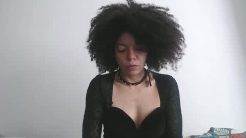 Snapshot of dreamylatina chatting on February 28, 1:01 pm DreamyLatina online show from February 28, 1:01 pm