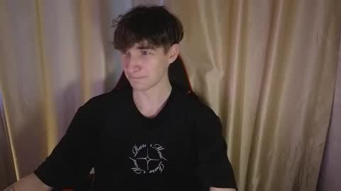 Mark online show from February 25, 3:21 pm