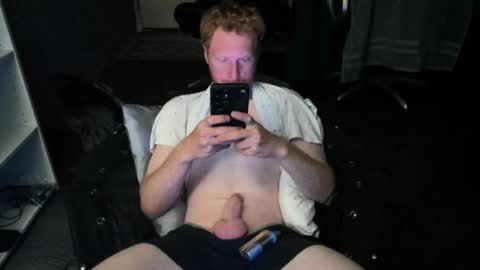Snapshot of drippinreign chatting on March 12, 4:18 am drippinreign online show from March 12, 4:18 am