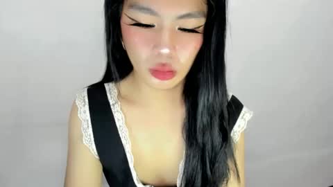 miss. Erika online show from October 28, 5:22 am