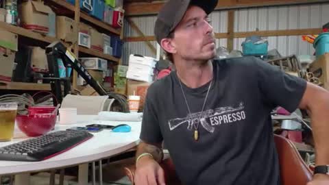 Snapshot of dritylilboy chatting on May 10, 3:23 am Inexperienced catfish online show from May 10, 3:23 am