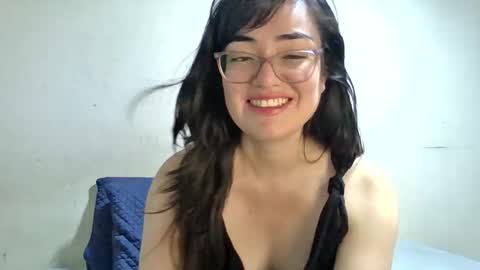 dronae online show from February 3, 12:09 am