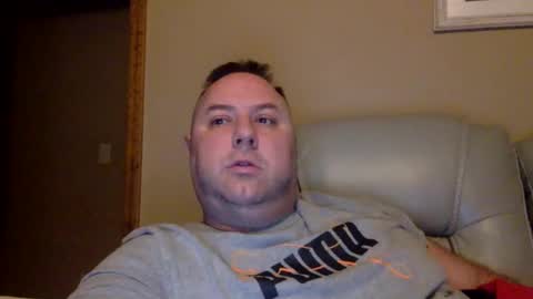 Snapshot of drow0909 chatting on February 11, 2:57 am Drow online show from February 11, 2:57 am