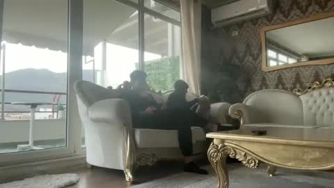 Dr. Resa online show from March 8, 3:45 pm