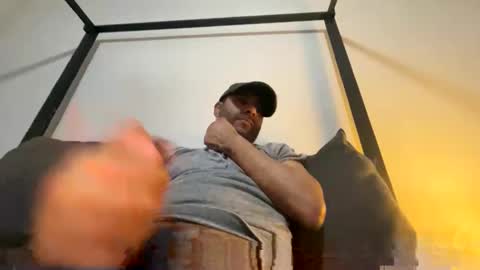 Snapshot of drspunkalott chatting on December 30, 10:32 am drspunkalott online show from December 30, 10:32 am