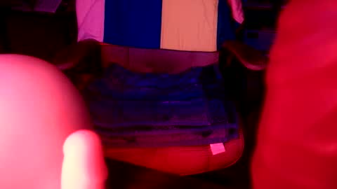 Snapshot of drwhoisit chatting on February 24, 7:50 am Dr WhoIsIt online show from February 24, 7:50 am