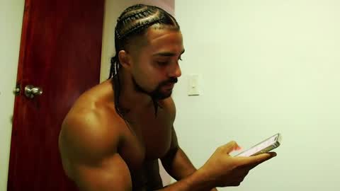 S.K..maorisa98 VIDEOS SEXHARD PPBOY 55TASTEPROTEIN online show from October 27, 12:42 pm