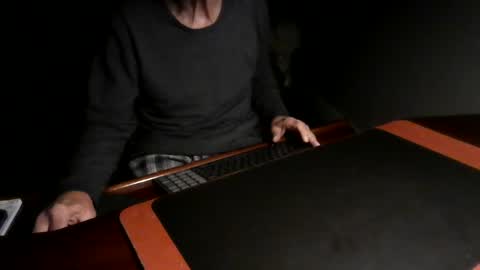 Snapshot of dubl55nikl chatting on February 17, 8:19 am DublNikl online show from February 17, 8:19 am