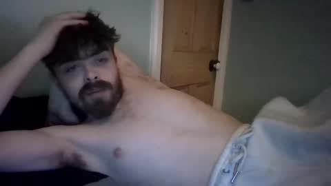 dude106954 online show from April 2, 1:03 am