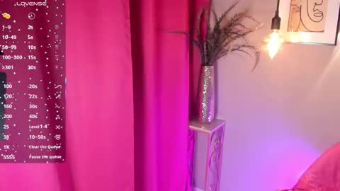 dulce__fiore07 online show from November 19, 1:00 pm