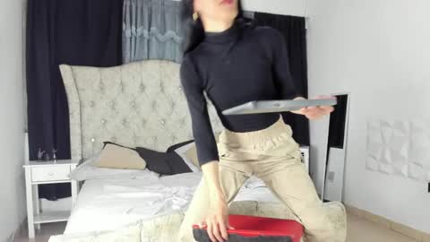 Snapshot of dulce_alexandra chatting on April 30, 1:45 am Dulce Alexandra online show from April 30, 1:45 am