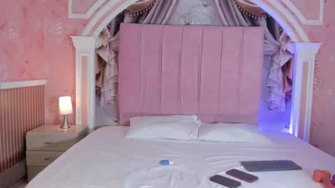 Dulce online show from March 20, 4:12 pm