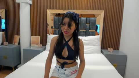 Snapshot of dulce_glamor_ chatting on May 12, 11:40 am Dulce online show from May 12, 11:40 am